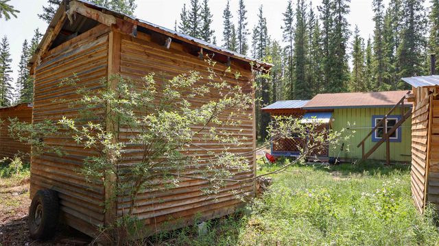 8 E B Street, Tok, AK 99780