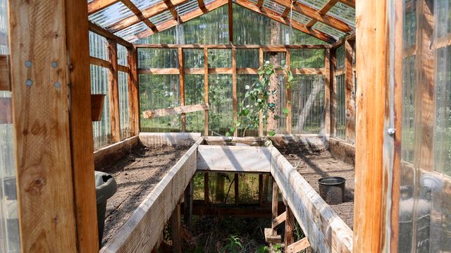 8 E B Street, Tok, AK 99780