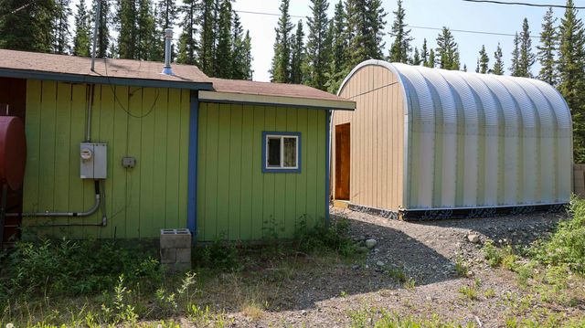 8 E B Street, Tok, AK 99780