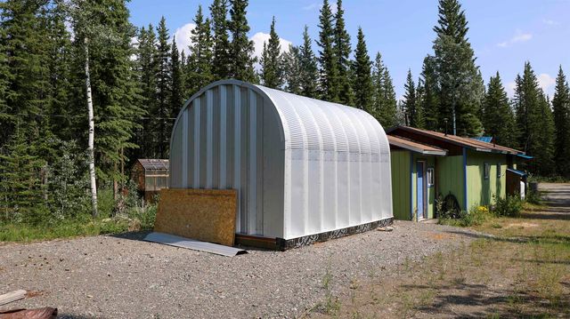 8 E B Street, Tok, AK 99780