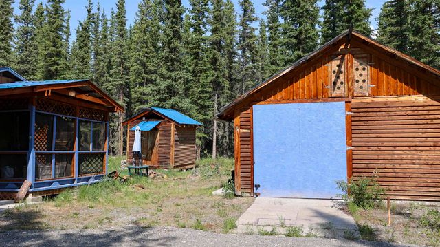 8 E B Street, Tok, AK 99780