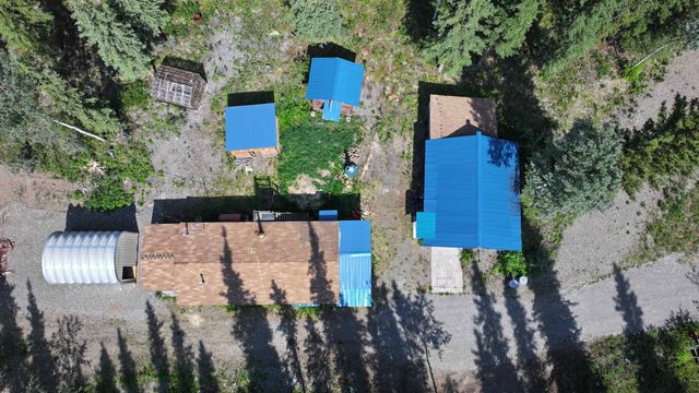 8 E B Street, Tok, AK 99780