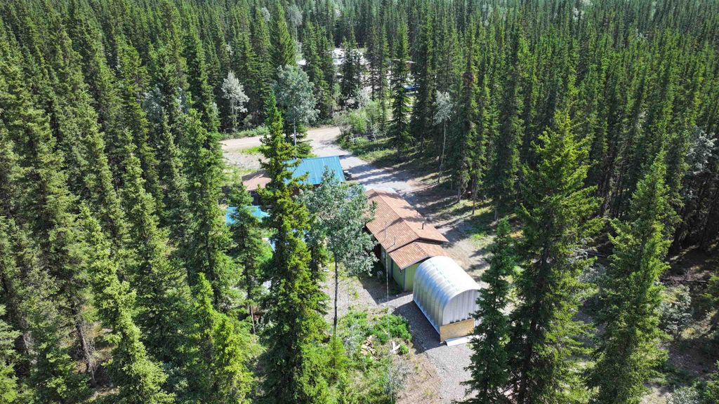 8 E B Street, Tok, AK 99780