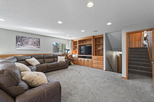 4330 203rd Lane NW, Anoka, MN 55303