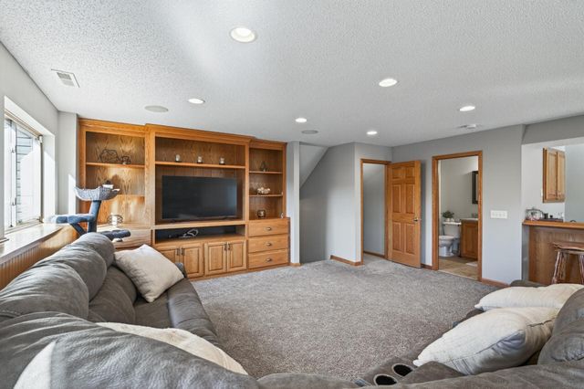 4330 203rd Lane NW, Anoka, MN 55303