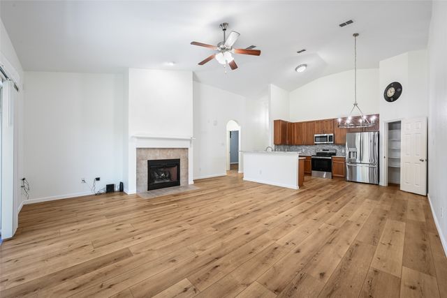 5819 Midnight Lane, Grand Prairie, TX 75052