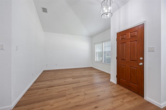 5819 Midnight Lane, Grand Prairie, TX 75052