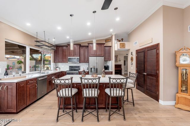 5726 E EVERETT Drive, Scottsdale, AZ 85254