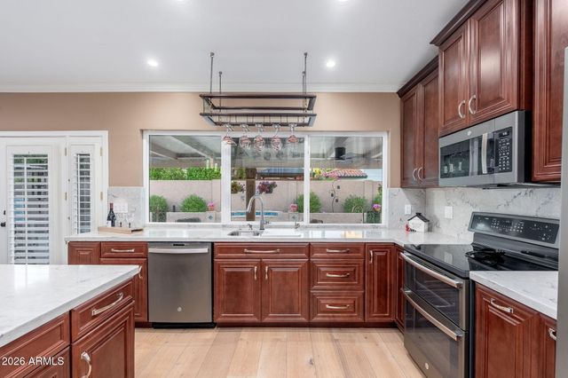 5726 E EVERETT Drive, Scottsdale, AZ 85254