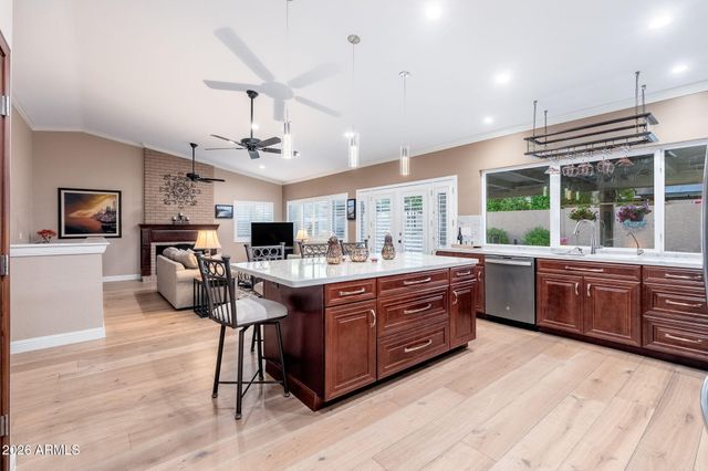 5726 E EVERETT Drive, Scottsdale, AZ 85254