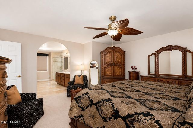 5726 E EVERETT Drive, Scottsdale, AZ 85254