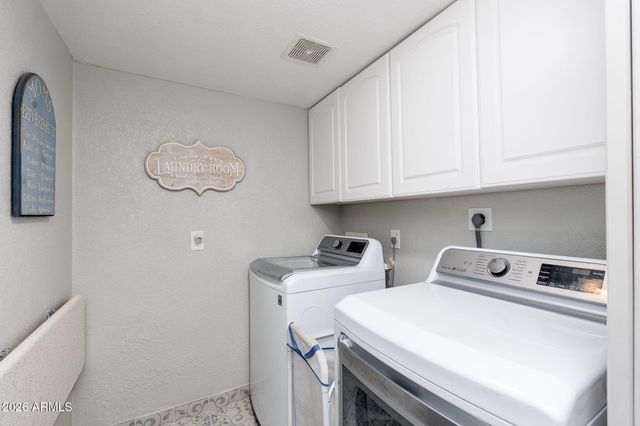 5726 E EVERETT Drive, Scottsdale, AZ 85254