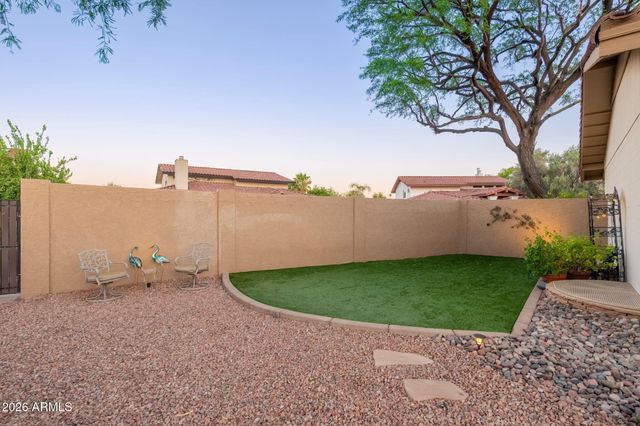 5726 E EVERETT Drive, Scottsdale, AZ 85254