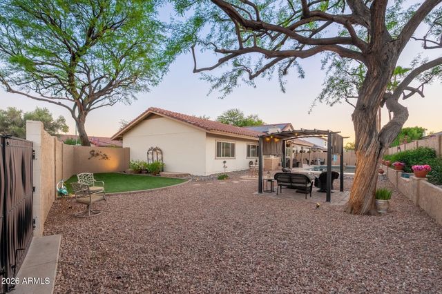 5726 E EVERETT Drive, Scottsdale, AZ 85254