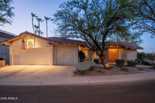 5726 E EVERETT Drive, Scottsdale, AZ 85254