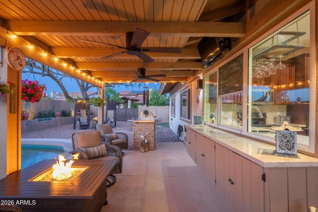 5726 E EVERETT Drive, Scottsdale, AZ 85254