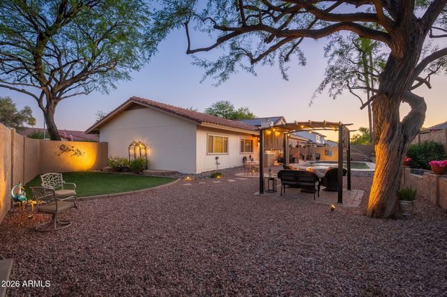 5726 E EVERETT Drive, Scottsdale, AZ 85254