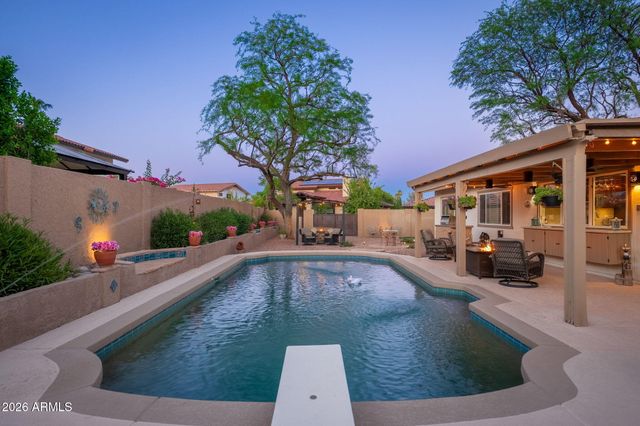 5726 E EVERETT Drive, Scottsdale, AZ 85254