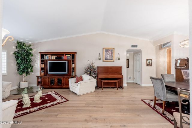 5726 E EVERETT Drive, Scottsdale, AZ 85254