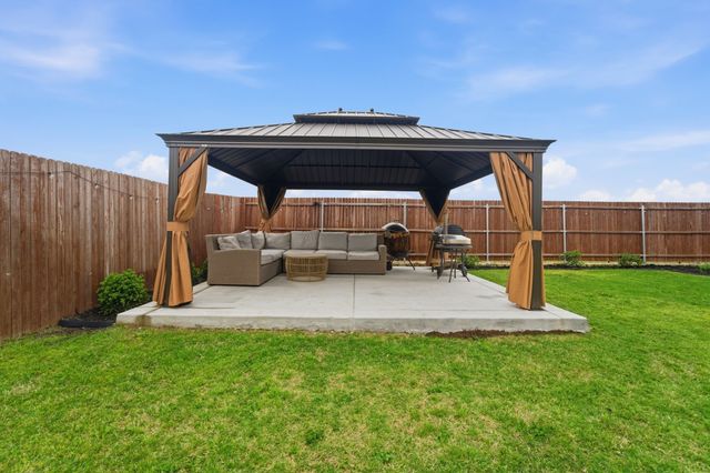 124 Creek End Drive, Princeton, TX 75407