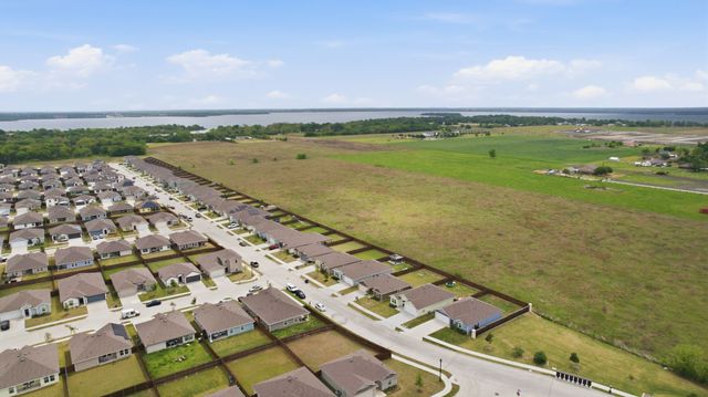 124 Creek End Drive, Princeton, TX 75407