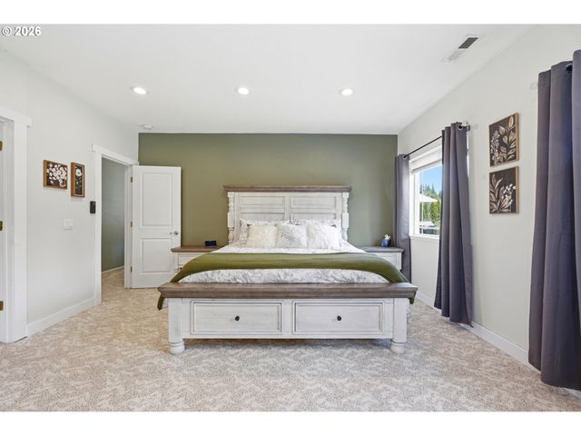 26500 S MILK CREEK Cir, Mulino, OR 97042