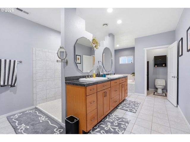 26500 S MILK CREEK Cir, Mulino, OR 97042