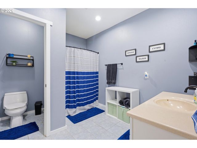 26500 S MILK CREEK Cir, Mulino, OR 97042