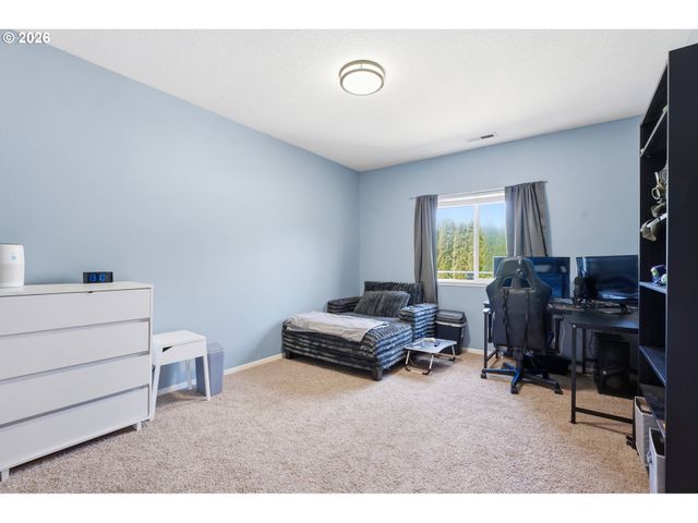 26500 S MILK CREEK Cir, Mulino, OR 97042