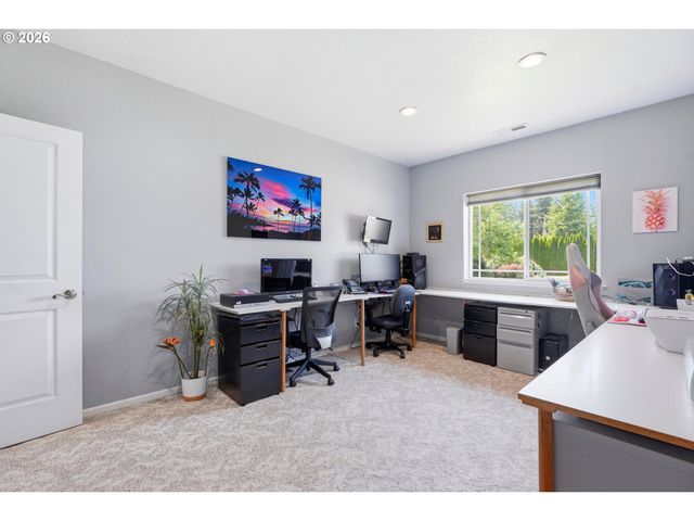 26500 S MILK CREEK Cir, Mulino, OR 97042