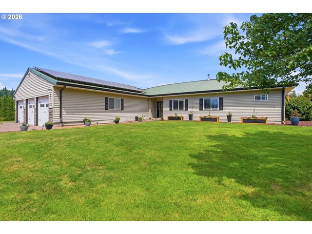 26500 S MILK CREEK Cir, Mulino, OR 97042