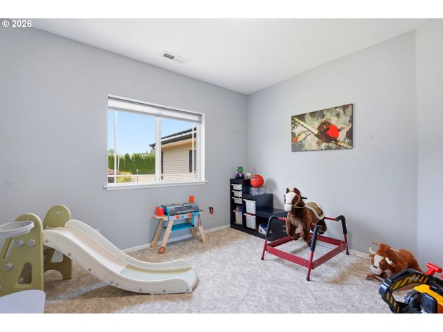 26500 S MILK CREEK Cir, Mulino, OR 97042