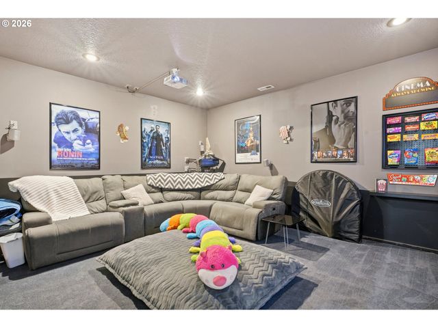 26500 S MILK CREEK Cir, Mulino, OR 97042