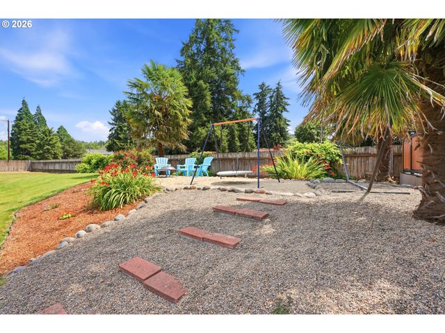 26500 S MILK CREEK Cir, Mulino, OR 97042