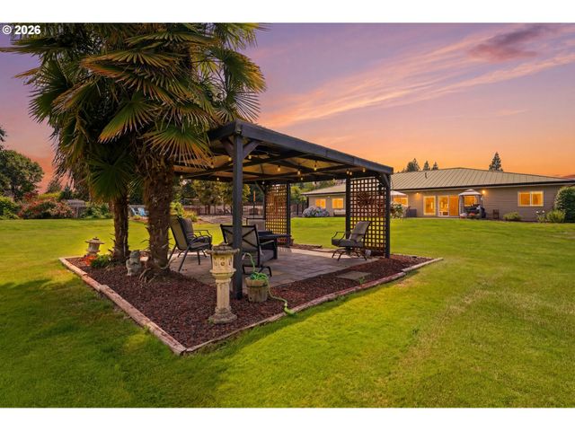 26500 S MILK CREEK Cir, Mulino, OR 97042