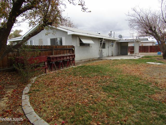 111 S Whitacre Street, Yerington, NV 89447