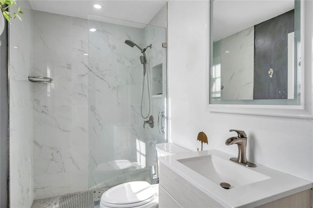 4728 BEACH DRIVE SE A, St Petersburg, FL 33705