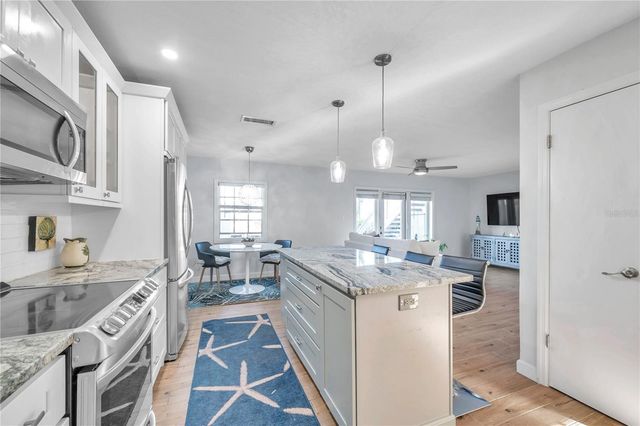 4728 BEACH DRIVE SE A, St Petersburg, FL 33705