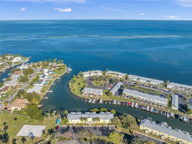 4728 BEACH DRIVE SE A, St Petersburg, FL 33705