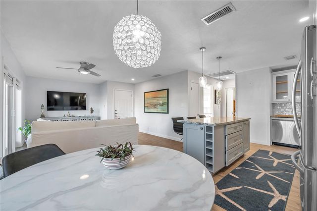 4728 BEACH DRIVE SE A, St Petersburg, FL 33705