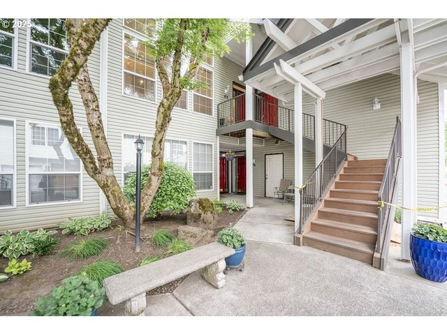 13210 Se 7TH St A4, Vancouver, WA 98683