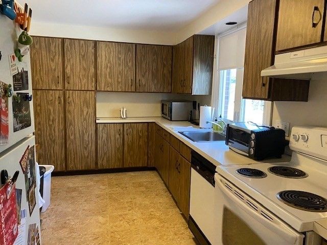 7 Bethel Road 10, Wellesley, MA 02481