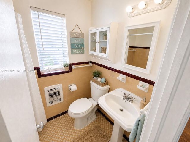 7407 Byron Avenue 3, Miami Beach, FL 33141