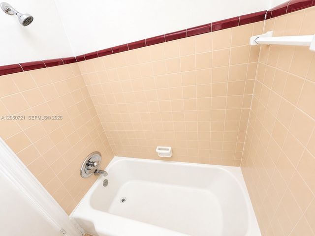 7407 Byron Avenue 3, Miami Beach, FL 33141
