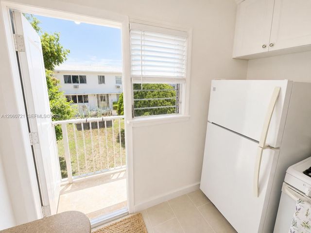 7407 Byron Avenue 3, Miami Beach, FL 33141