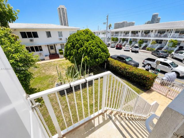 7407 Byron Avenue 3, Miami Beach, FL 33141