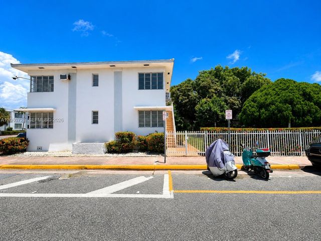 7407 Byron Avenue 3, Miami Beach, FL 33141