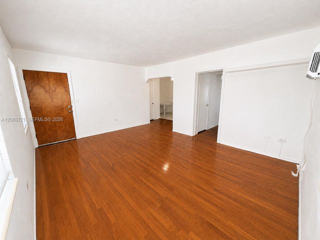 7407 Byron Avenue 3, Miami Beach, FL 33141