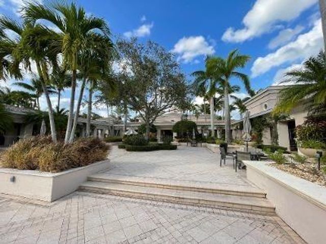 3022 Alcazar Place 103, Palm Beach Gardens, FL 33410