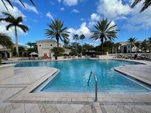 3022 Alcazar Place 103, Palm Beach Gardens, FL 33410
